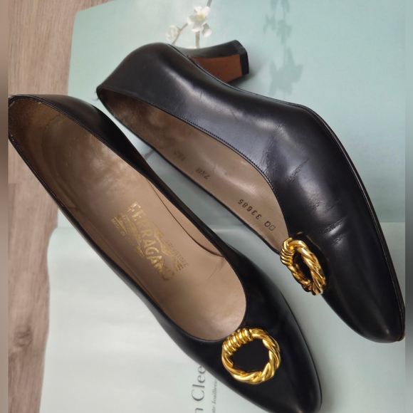 Salvatore Ferragamo Black Pumps with Gold Ring Detail - Picture 2 of 9